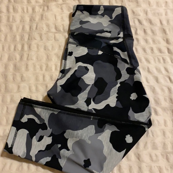 Old Navy Pants - Old Navy Active Compression Tights. Size SP